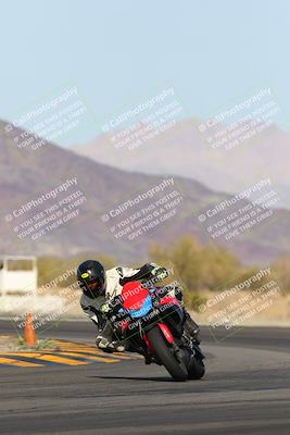 media/Feb-04-2023-SoCal Trackdays (Sat) [[8a776bf2c3]]/Turn 14 (115pm)/